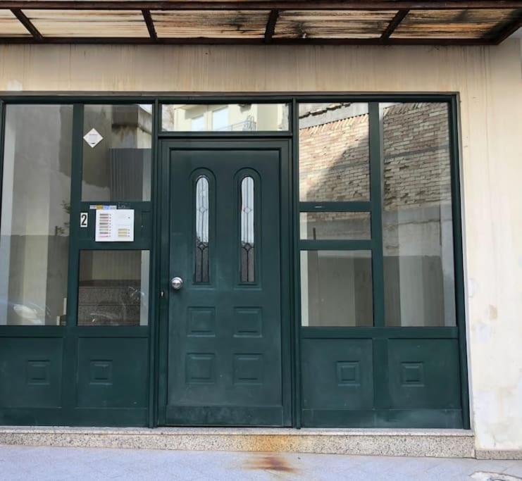 Cozy Apartment In The Heart Of The City Ираклион Экстерьер фото
