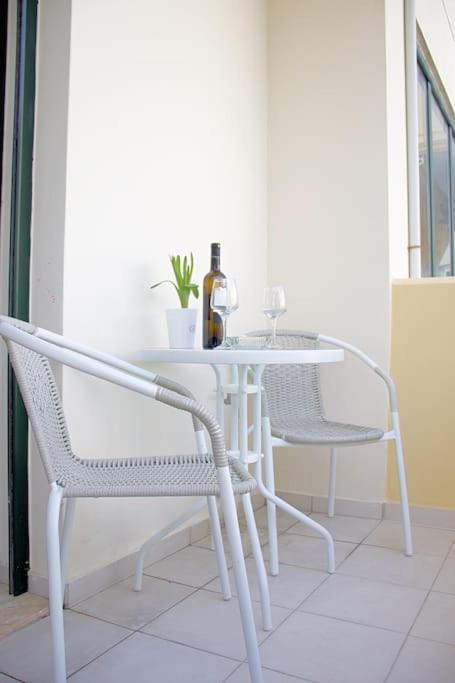 Cozy Apartment In The Heart Of The City Ираклион Экстерьер фото